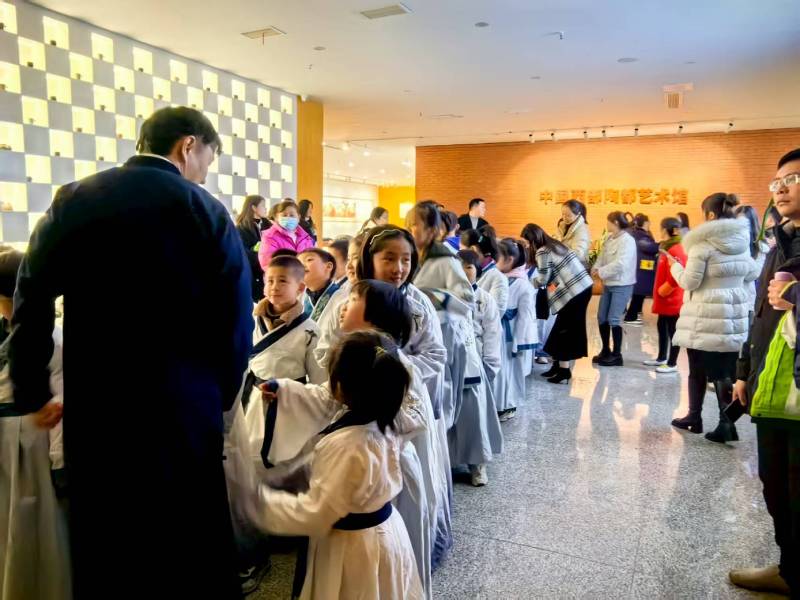 文化赋能：伊金霍洛旗魔创文旅挖掘城市文化资源的实践探索